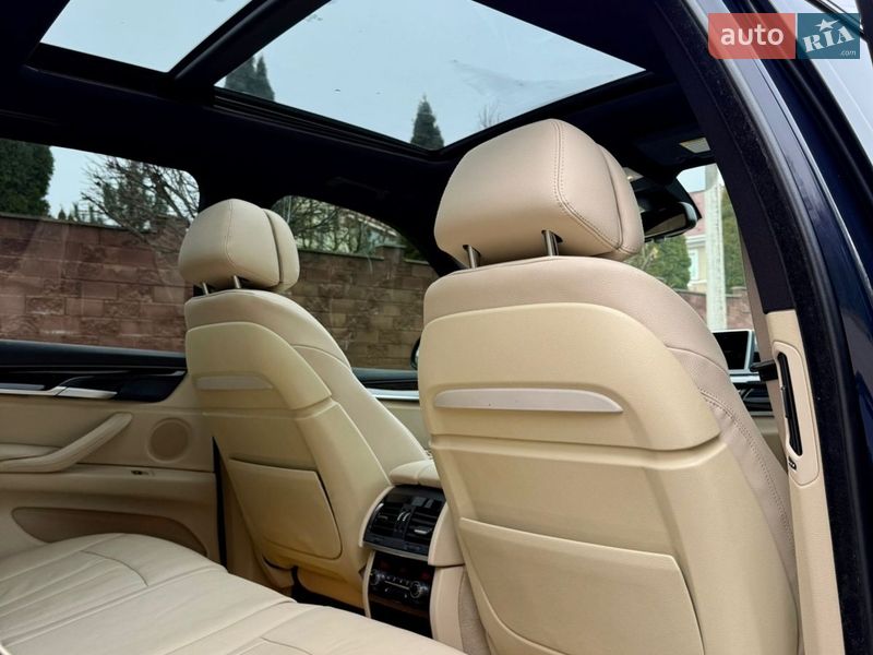 Позашляховик / Кросовер BMW X5 2015 в Рівному