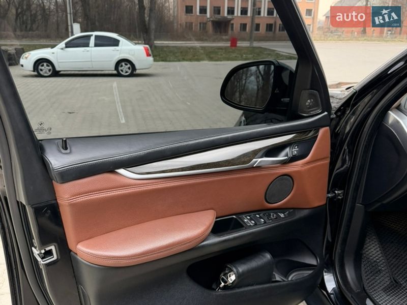 Позашляховик / Кросовер BMW X5 2015 в Львові фото 17 Позашляховик / Кросовер BMW X5 2015 в Львові