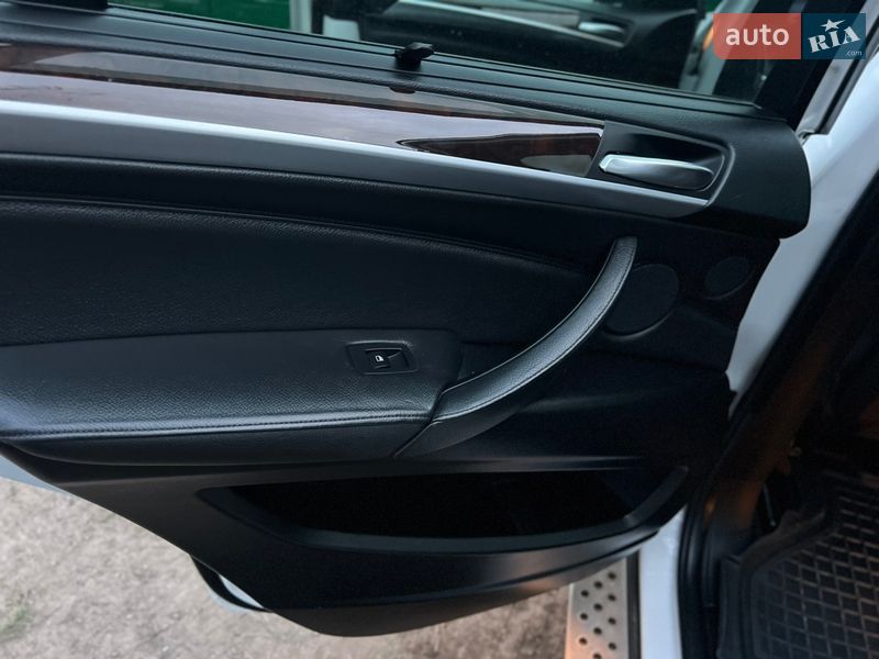 Позашляховик / Кросовер BMW X5 2008 в Кропивницькому