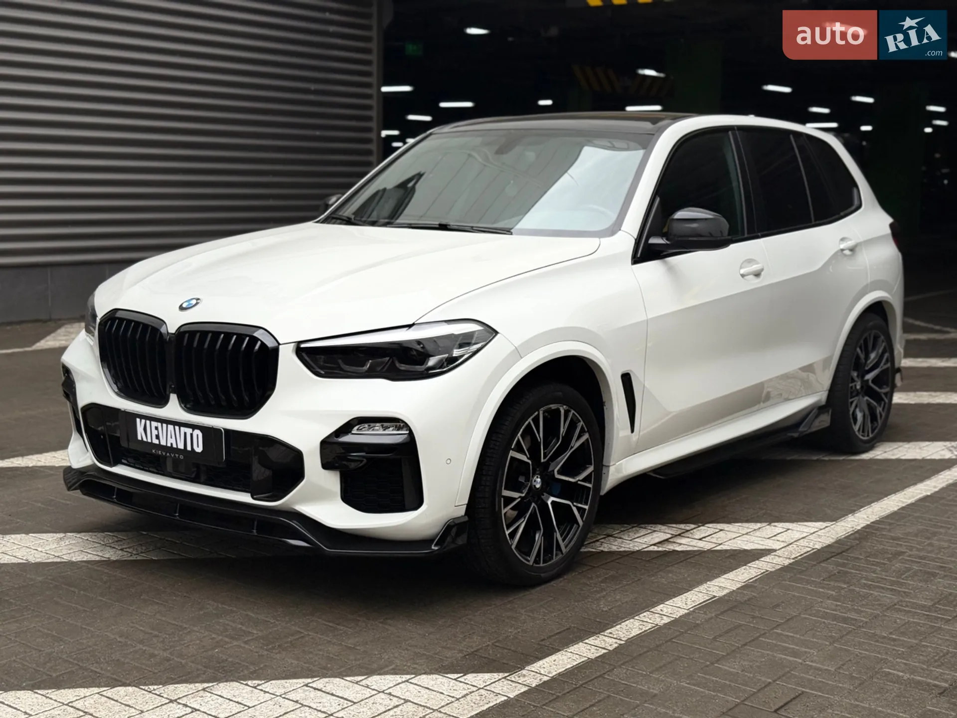 2021 BMW X5 - фото 1