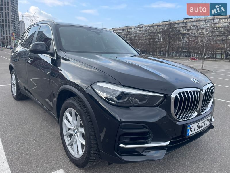 Внедорожник / Кроссовер BMW X5 2022 в Киеве