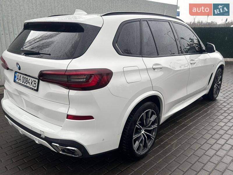 Внедорожник / Кроссовер BMW X5 2021 в Киеве