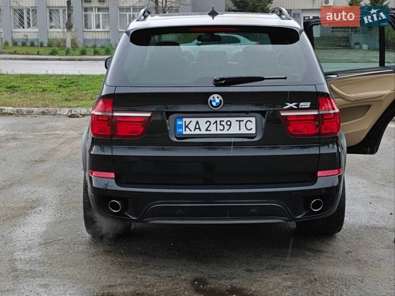 Позашляховик / Кросовер BMW X5 2012 в Києві фото 8 Позашляховик / Кросовер BMW X5 2012 в Києві