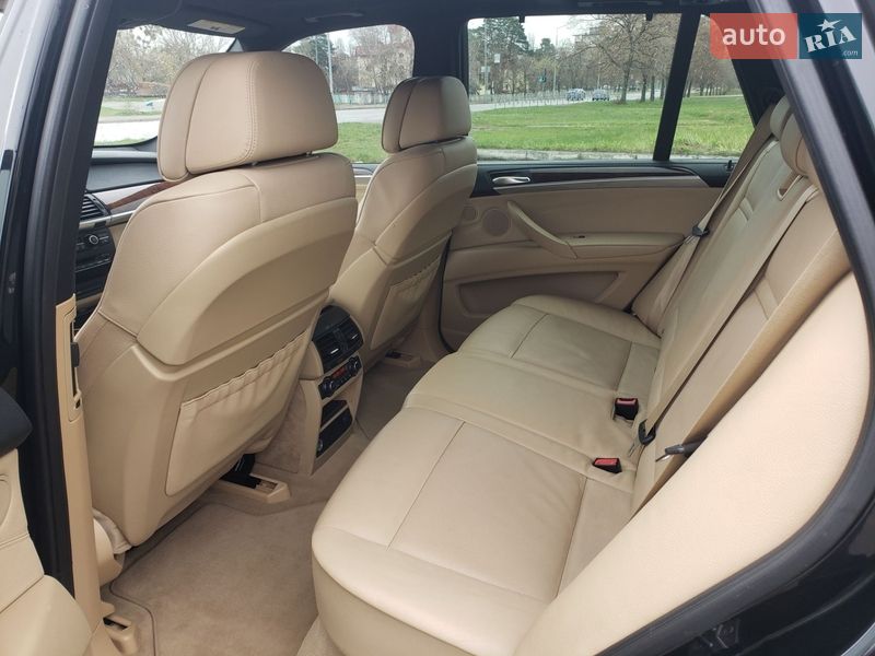 Позашляховик / Кросовер BMW X5 2012 в Києві фото 34 Позашляховик / Кросовер BMW X5 2012 в Києві