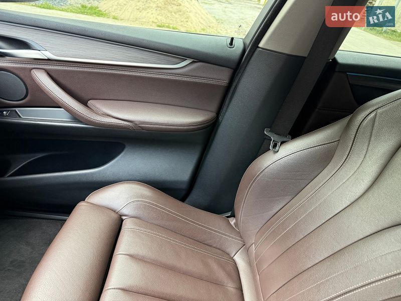 Внедорожник / Кроссовер BMW X5 2017 в Хмельницком