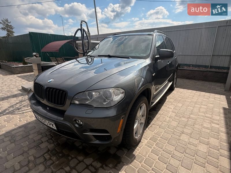Внедорожник / Кроссовер BMW X5 2012 в Ромнах