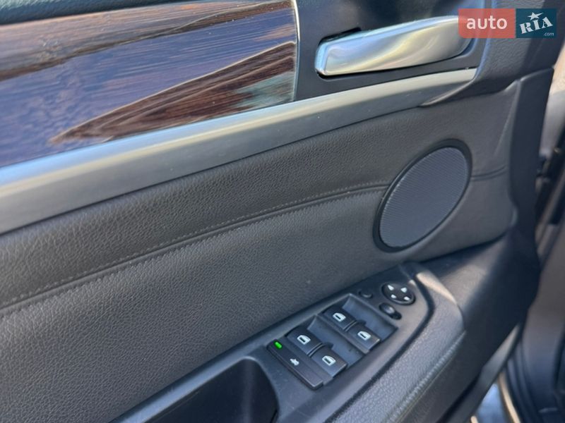 Позашляховик / Кросовер BMW X5 2008 в Києві фото 10 Позашляховик / Кросовер BMW X5 2008 в Києві