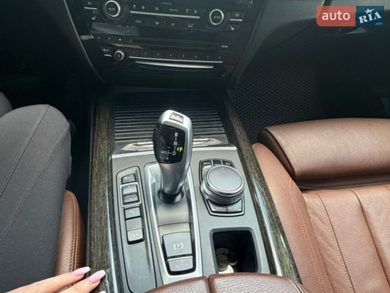 Внедорожник / Кроссовер BMW X5 2016 в Киеве