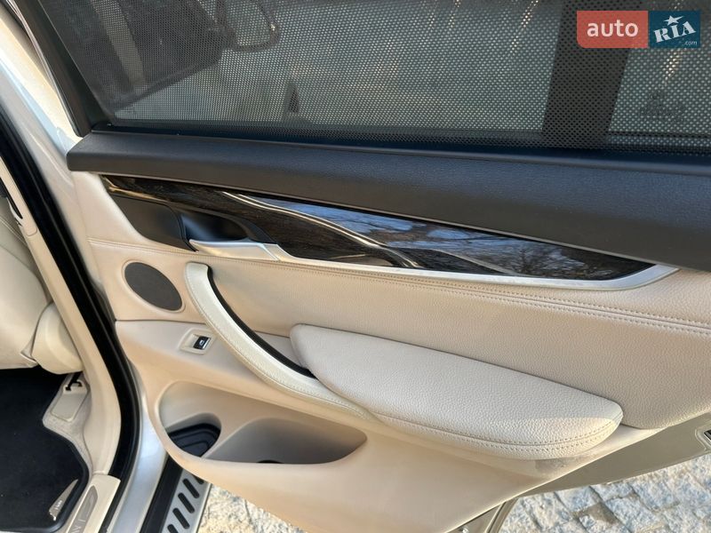 Позашляховик / Кросовер BMW X5 2014 в Чернівцях