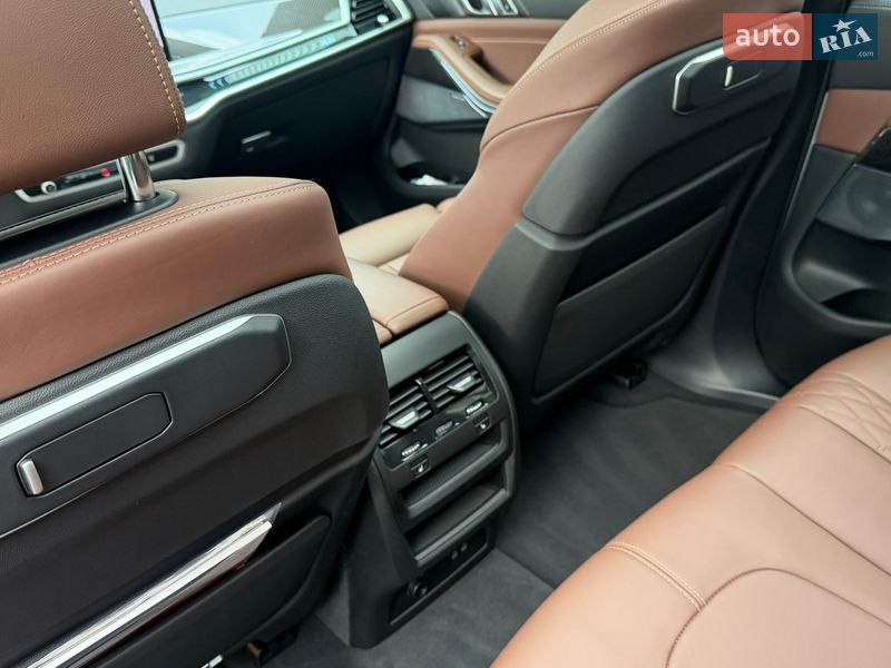 Внедорожник / Кроссовер BMW X5 2023 в Запорожье