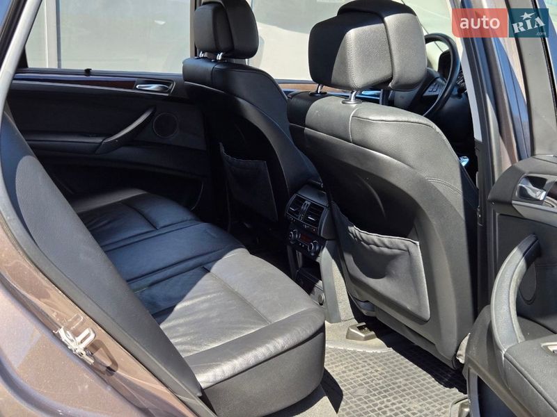 Позашляховик / Кросовер BMW X5 2011 в Києві