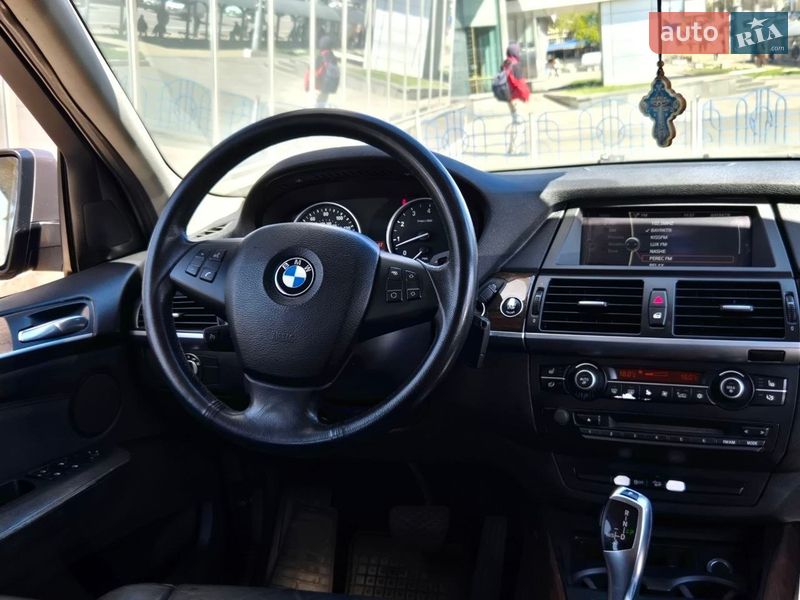 Позашляховик / Кросовер BMW X5 2011 в Києві