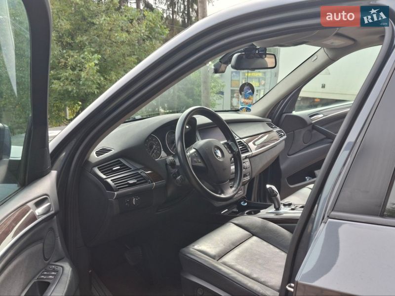 Позашляховик / Кросовер BMW X5 2012 в Великому Кучурові