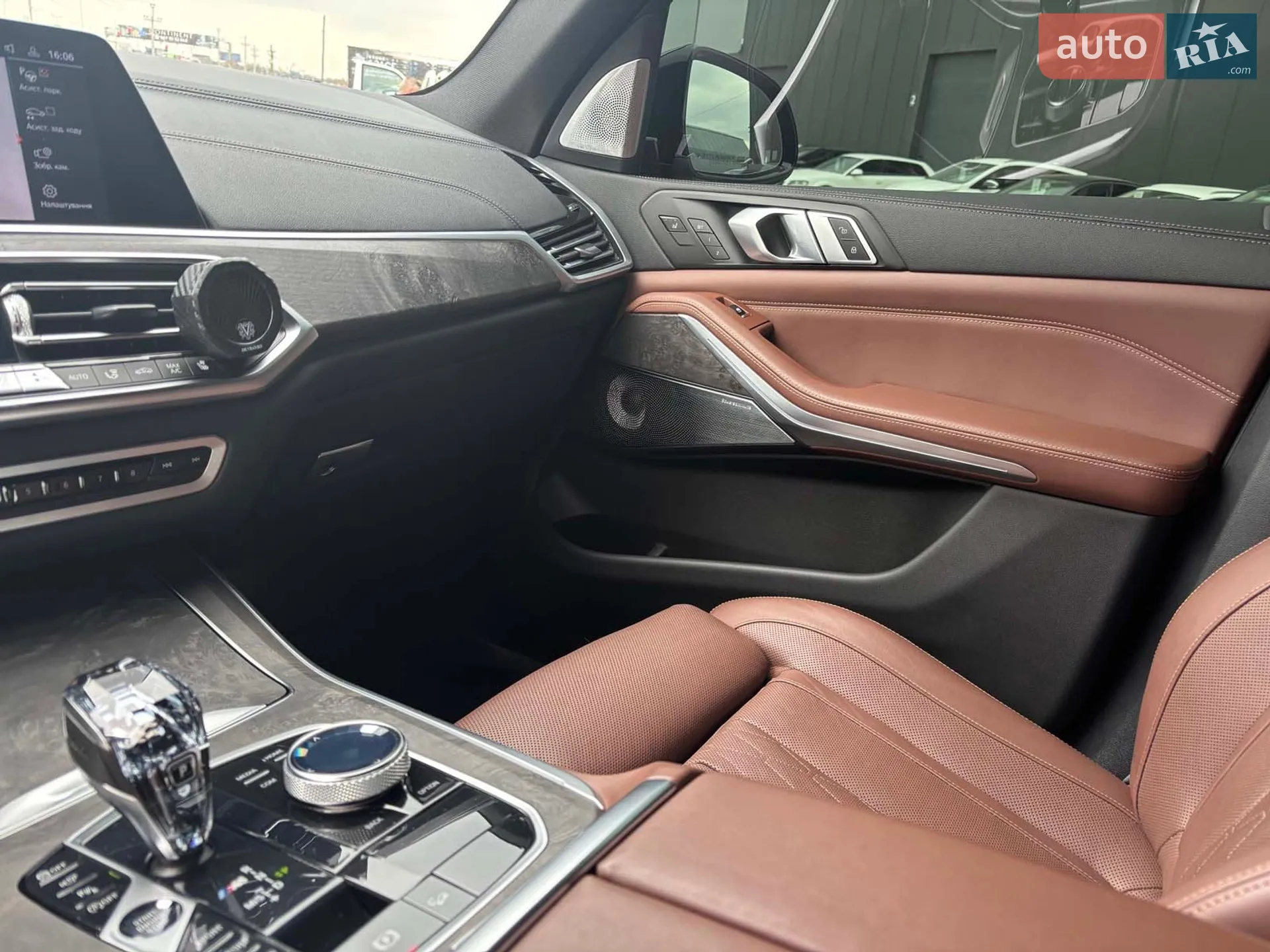 2020 BMW X5 M - мініатюра 33