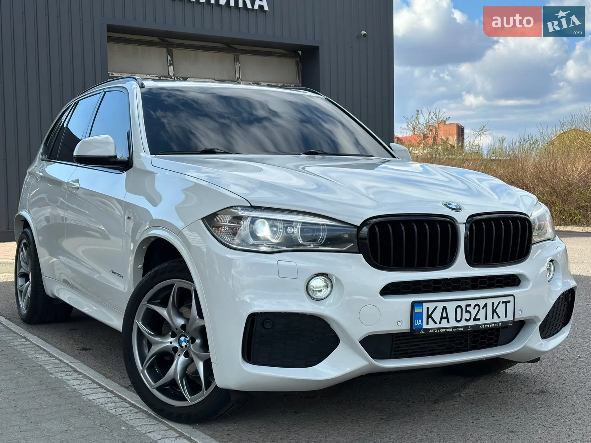 2016 BMW X5 - мініатюра 3