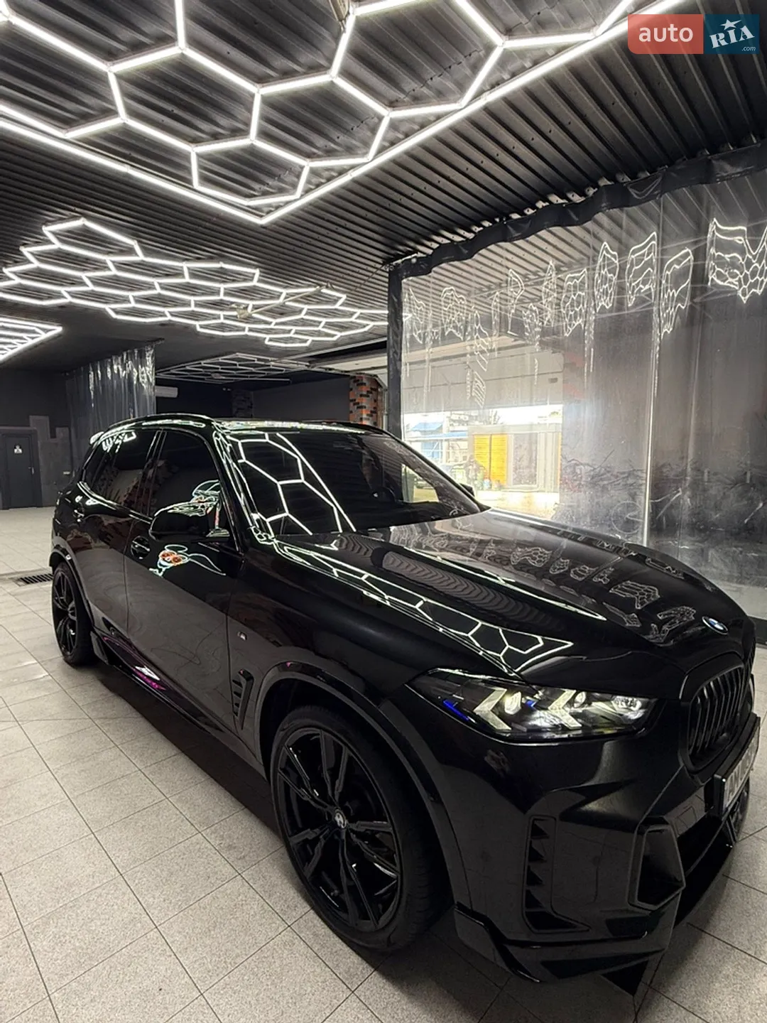 BMW X5 2021 VIN 5UXCR4C03M9G55536 фото оголошення 5 з 23