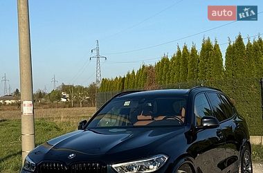 Внедорожник / Кроссовер BMW X5 2022 в Киеве