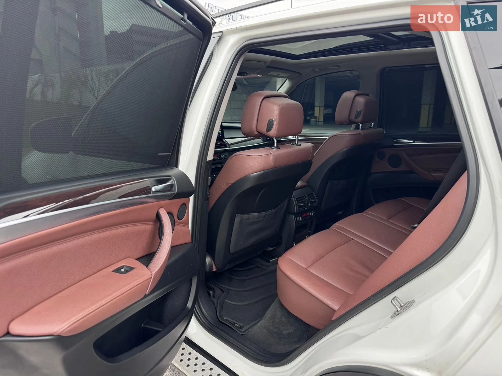 2011 BMW X5 - мініатюра 48