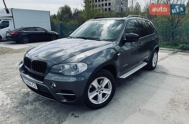 Внедорожник / Кроссовер BMW X5 2012 в Черновцах