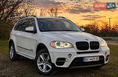 Внедорожник / Кроссовер BMW X5 2012 в Черновцах