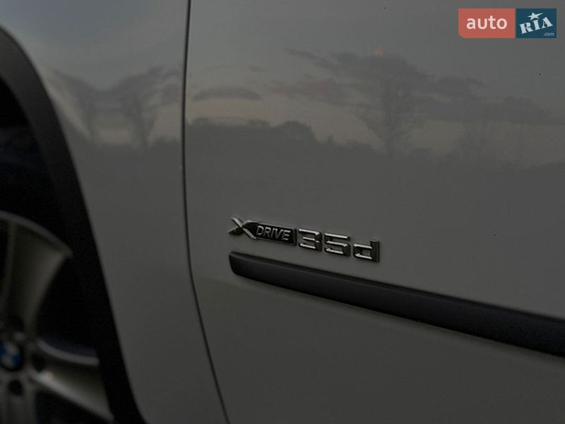 Позашляховик / Кросовер BMW X5 2012 в Чернівцях