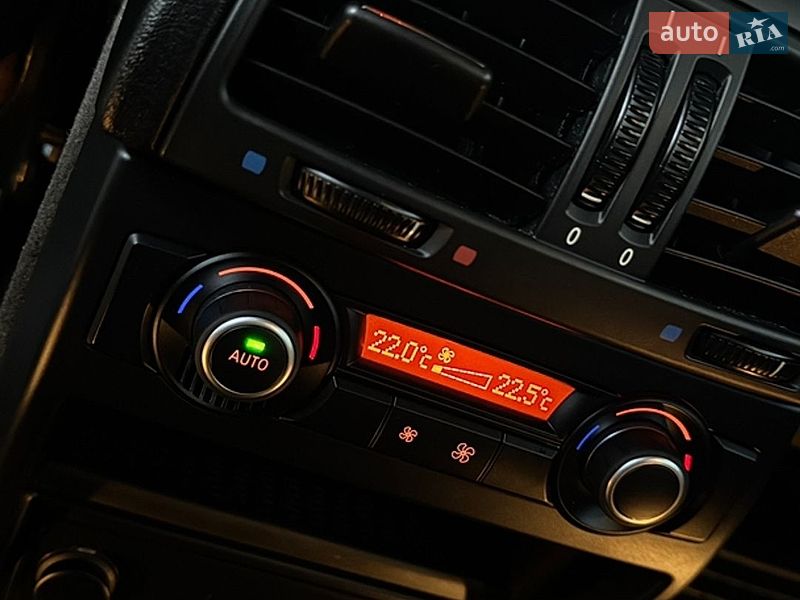 Позашляховик / Кросовер BMW X5 2012 в Чернівцях