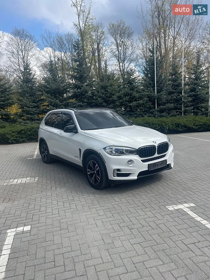 2015 BMW X5 - мініатюра 17
