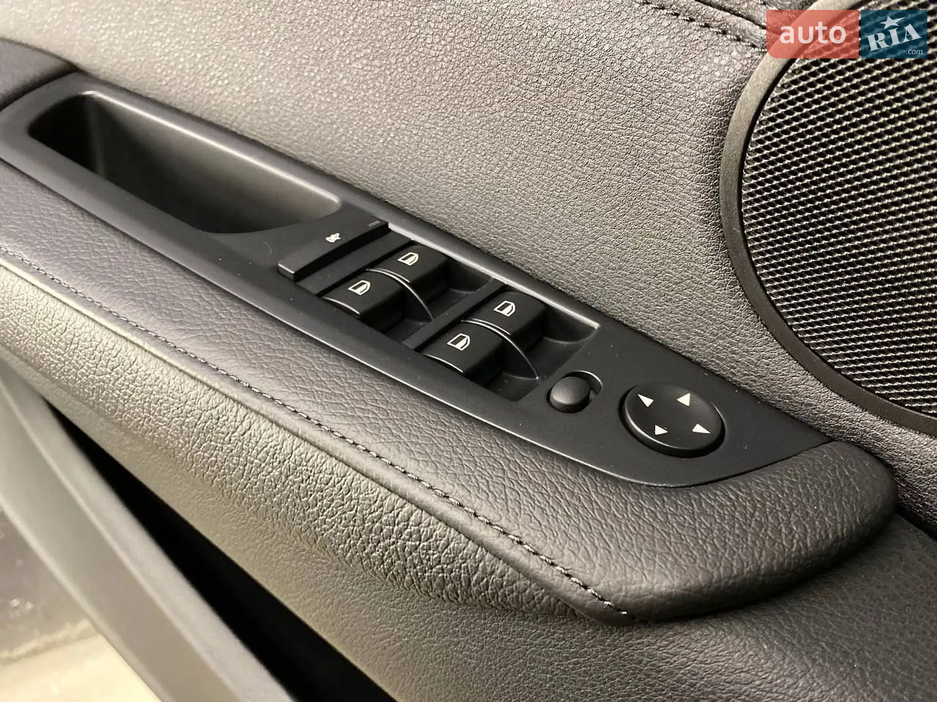 2010 BMW X5 - мініатюра 33