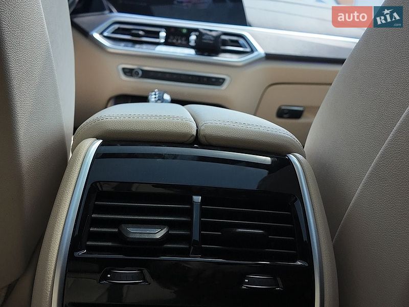 Внедорожник / Кроссовер BMW X5 2022 в Одессе