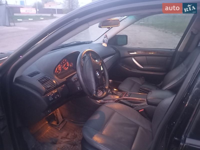 Внедорожник / Кроссовер BMW X5 2003 в Вольнянске