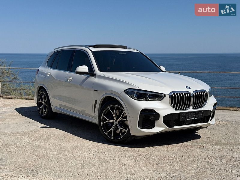 Внедорожник / Кроссовер BMW X5 2022 в Одессе