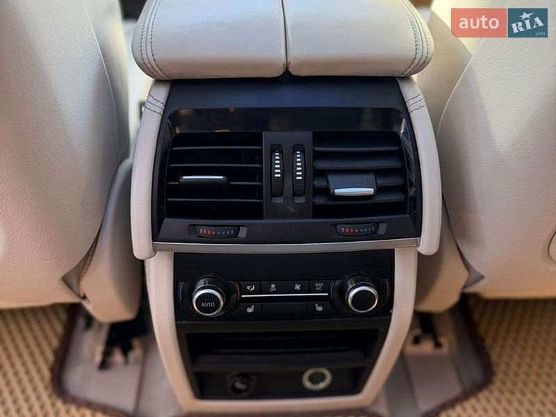 Внедорожник / Кроссовер BMW X5 2015 в Львове