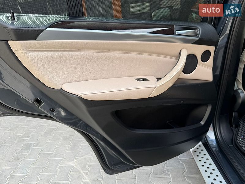 Внедорожник / Кроссовер BMW X5 2012 в Одессе