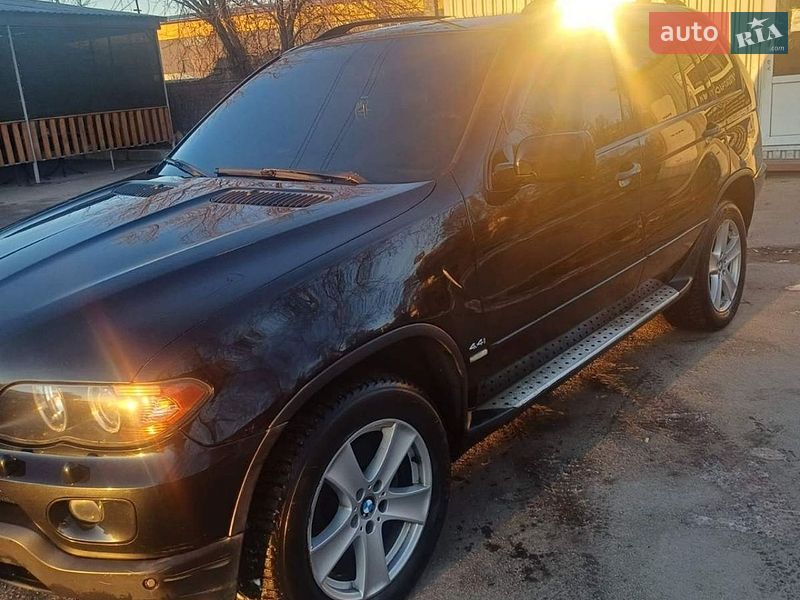 Позашляховик / Кросовер BMW X5 2004 в Дніпрі