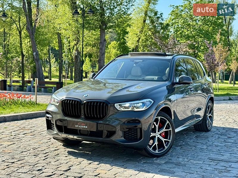 Внедорожник / Кроссовер BMW X5 2022 в Киеве