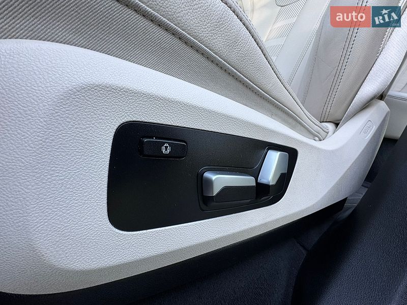 Внедорожник / Кроссовер BMW X5 2022 в Киеве