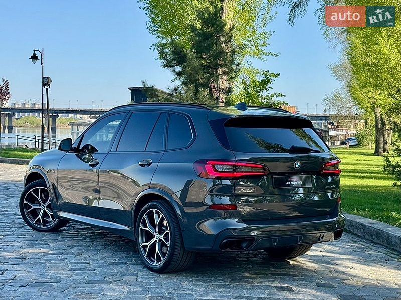 Внедорожник / Кроссовер BMW X5 2022 в Киеве