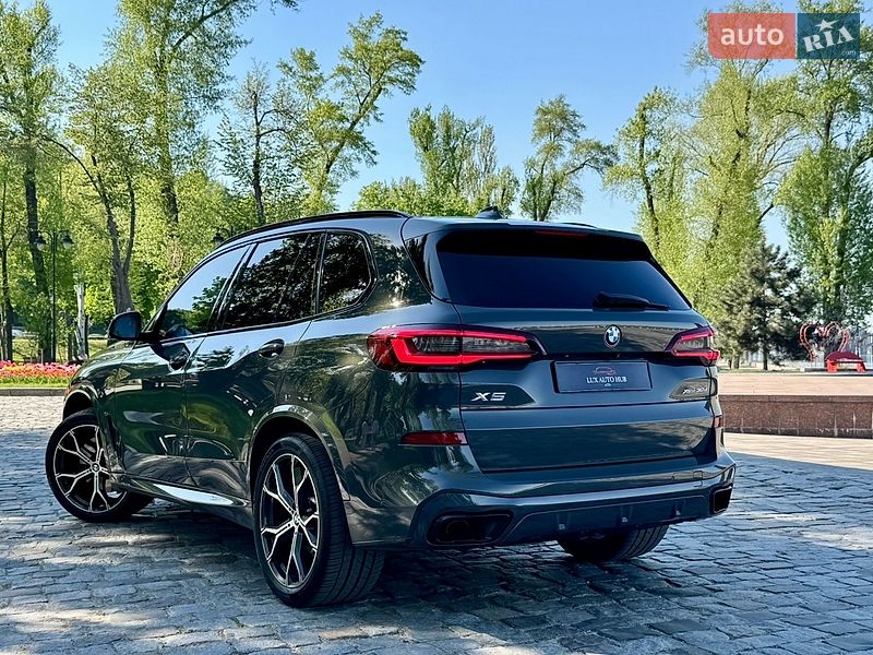 Внедорожник / Кроссовер BMW X5 2022 в Киеве