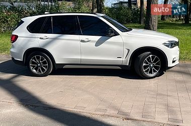 Внедорожник / Кроссовер BMW X5 2016 в Киеве