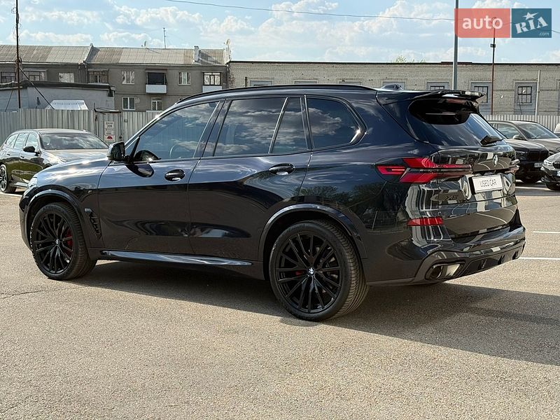 Внедорожник / Кроссовер BMW X5 2024 в Харькове