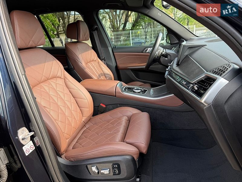 Внедорожник / Кроссовер BMW X5 2024 в Харькове