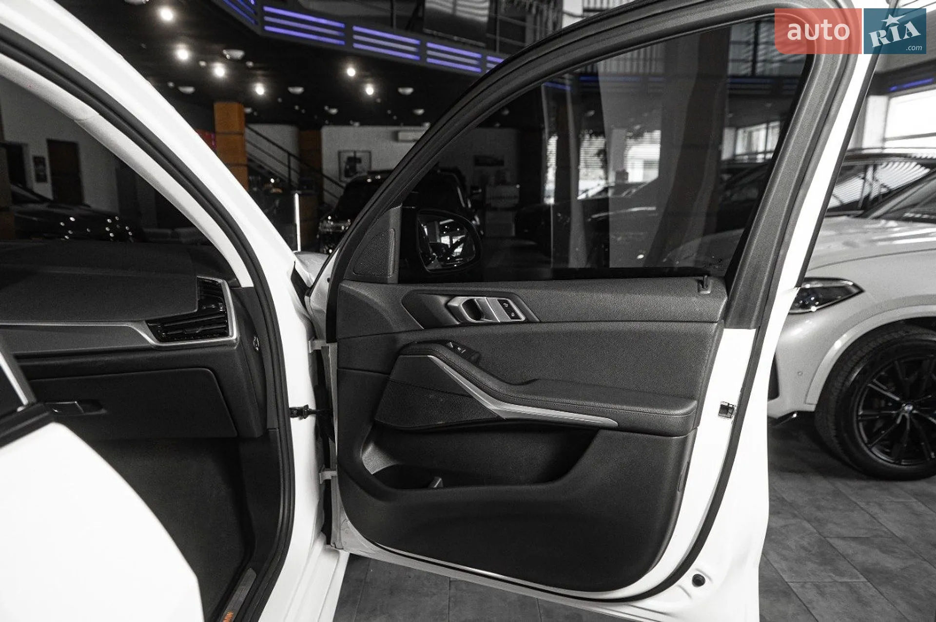 2021 BMW X5 - мініатюра 64