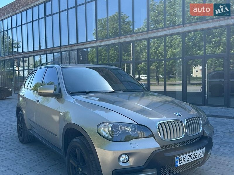 Внедорожник / Кроссовер BMW X5 2008 в Ровно