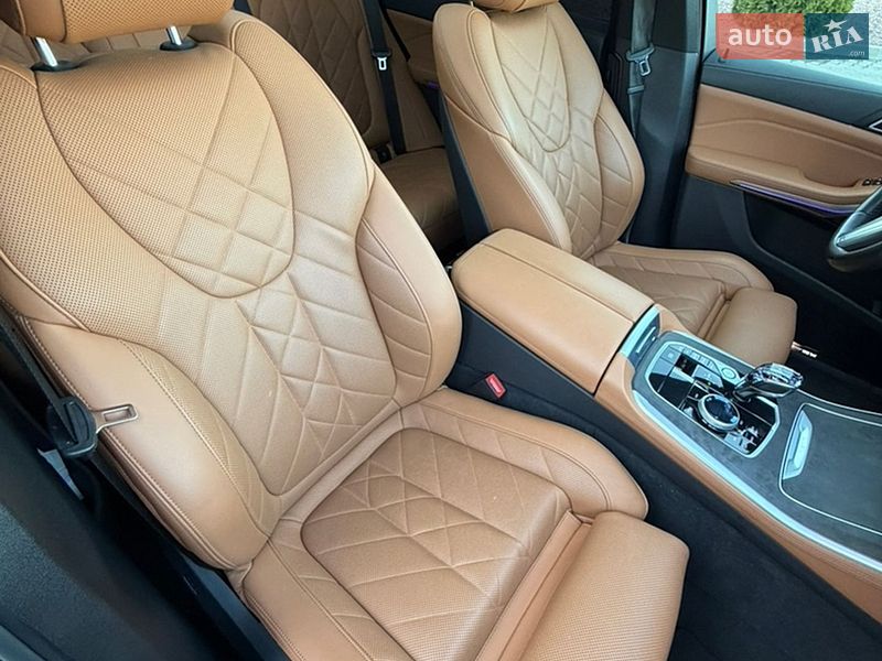 Внедорожник / Кроссовер BMW X5 2022 в Киеве