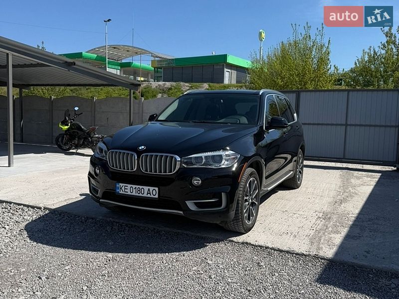 Внедорожник / Кроссовер BMW X5 2015 в Каменском