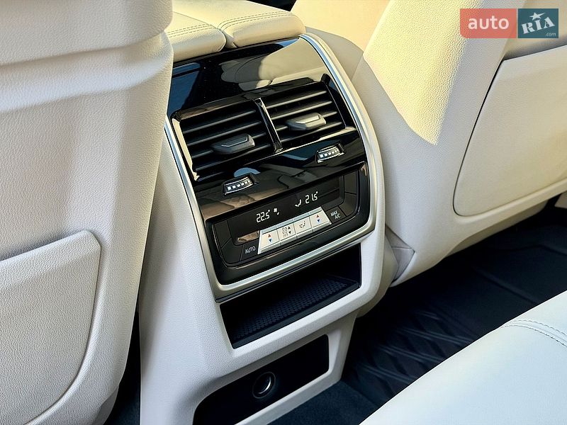 Внедорожник / Кроссовер BMW X5 2018 в Днепре