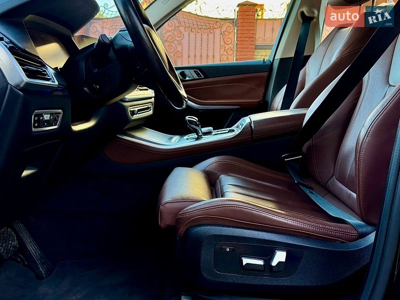 Внедорожник / Кроссовер BMW X5 2021 в Ровно