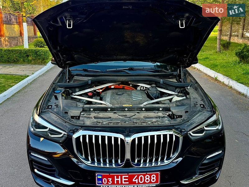 Внедорожник / Кроссовер BMW X5 2021 в Ровно