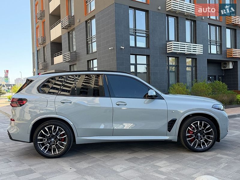 Внедорожник / Кроссовер BMW X5 2024 в Киеве