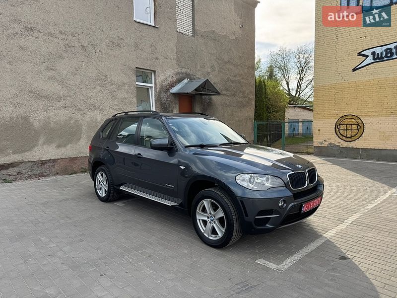 Внедорожник / Кроссовер BMW X5 2012 в Луцке